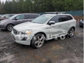 VOLVO XC60 T6 2012