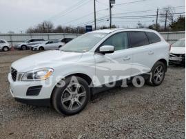 VOLVO XC60 T6 2013