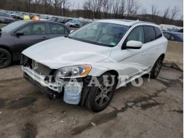 VOLVO XC60 T6 PR 2015