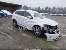 VOLVO XC60 T6 2015