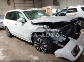VOLVO XC90 T6 MOMENTUM 6 PASSENGER 2020