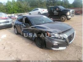 VOLVO V90 CROSS 2020