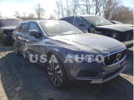 VOLVO V90 CROSS 2021