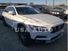 VOLVO V90 CROSS 2020