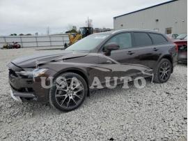 VOLVO V90 CROSS 2017