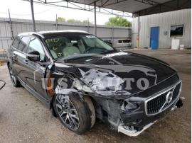 VOLVO V90 CROSS 2020