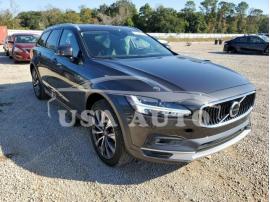 VOLVO V90 CROSS 2021