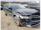VOLVO V90 CROSS 2021