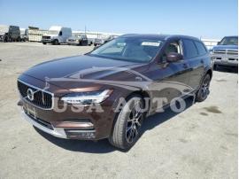 VOLVO V90 CROSS 2018