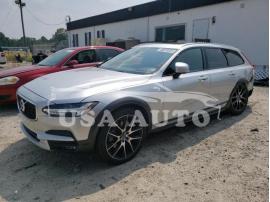 VOLVO V90 CROSS 2020