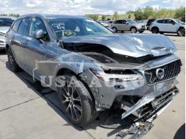 VOLVO V90 CROSS 2017