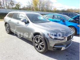 VOLVO V90 CROSS 2018