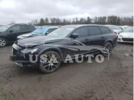 VOLVO V90 CROSS 2020
