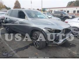 VOLVO XC90 MOMENTUM 2020