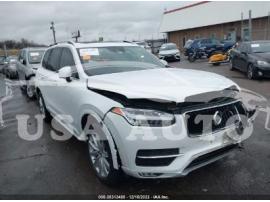 VOLVO XC90 T6 MOMENTUM 2018