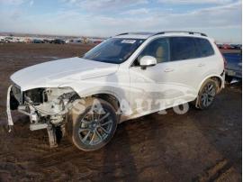 VOLVO XC90 T6 2017
