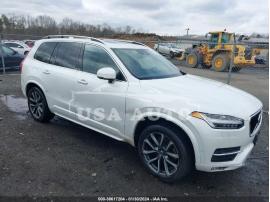 VOLVO XC90 T6 MOMENTUM 2017