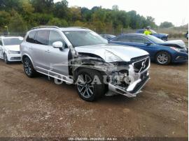 VOLVO XC90 MOMENTUM 2019