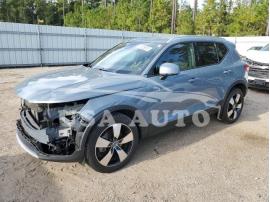 VOLVO XC40 T4 MO 2020