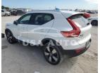 VOLVO XC40 T4 MO 2022