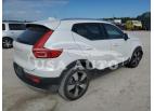 VOLVO XC40 T4 MO 2022