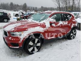 VOLVO XC40 T4 MO 2019