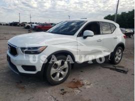 VOLVO XC40 T4 MO 2019