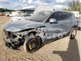 VOLVO XC40 T4 MO 2020