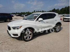 VOLVO XC40 T4 MO 2020