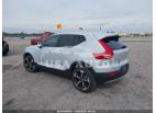 VOLVO XC40 T4 MOMENTUM 2021