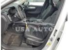 VOLVO XC40 T4 MO 2021