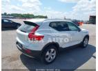 VOLVO XC40 MOMENTUM 2021