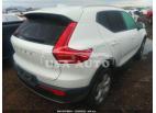 VOLVO XC40 MOMENTUM 2020