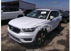 VOLVO XC40 MOMENTUM 2020