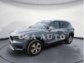 VOLVO XC40 T4 MO 2020