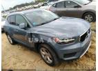 VOLVO XC40 MOMENTUM 2020