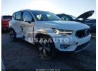 VOLVO XC40 T4 MOMENTUM 2020