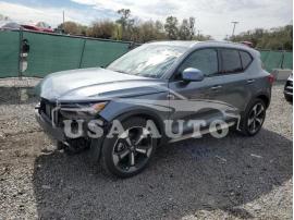 VOLVO XC40 T4 MO 2019