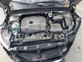 VOLVO XC40 T4 MO 2022