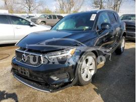 VOLVO XC40 T4 MO 2020
