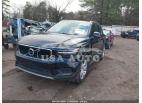 VOLVO XC40 T4 MOMENTUM 2022