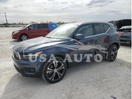 VOLVO XC40 T4 IN 2022