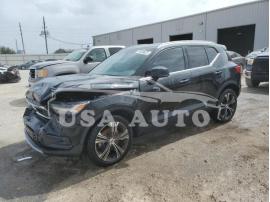 VOLVO XC40 T4 IN 2019