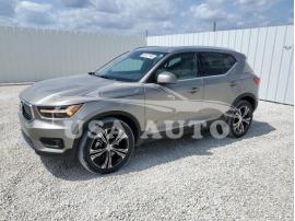 VOLVO XC40 T4 IN 2021