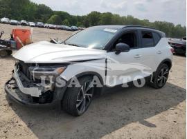 VOLVO XC40 T4 R- 2020