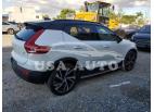 VOLVO XC40 T4 R- 2022