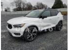 VOLVO XC40 T4 R- 2020