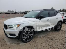 VOLVO XC40 T4 R- 2020