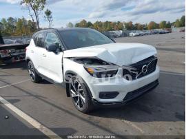 VOLVO XC40 R-DESIGN 2020
