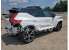 VOLVO XC40 T4 R- 2022